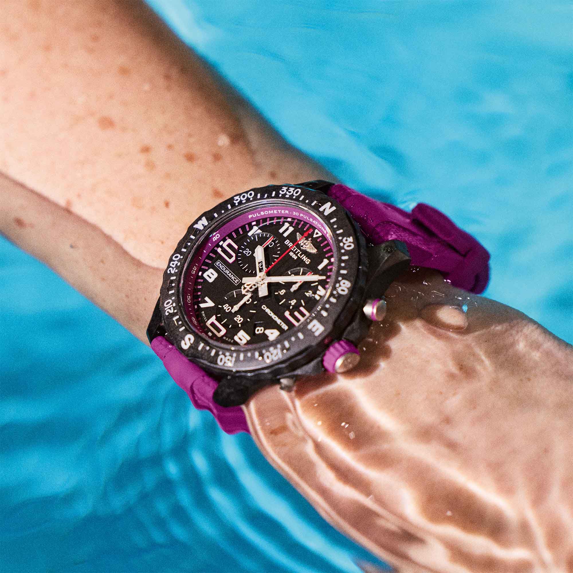 Breitling Endurance Pro SuperQuartz Chronograph 38 mm Breitlight Maison Birks